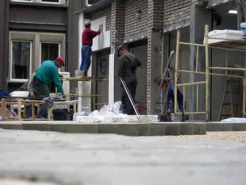 2010-05-01_2010_maj_-_remont_budynku_Laboratorium_Geoenergetyki